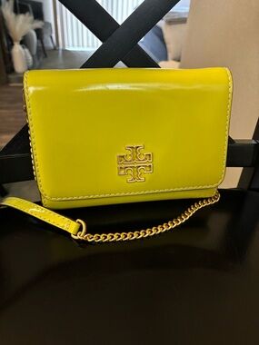 Tory Burch Bright Yellow Patent Leather Chain Crossbody Wallet